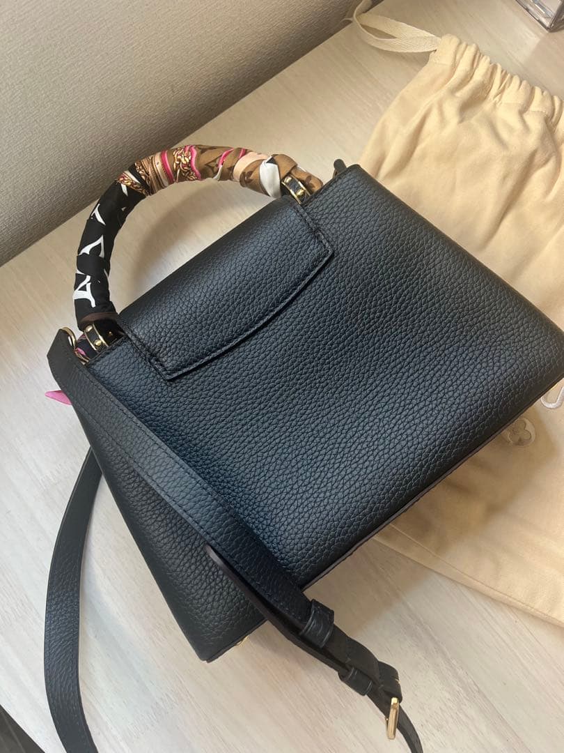 Louis Vuitton トリヨン カプシーヌMM ブラック ハンドバッグ