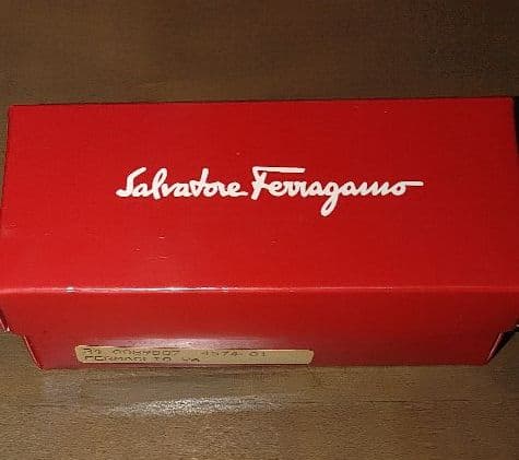 【サルバトーレ フェラガモ 】バレッタ 未使用品