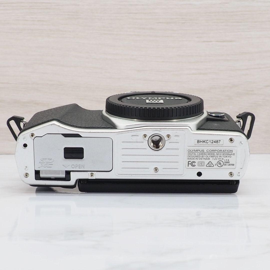 OLYMPUS OM-D E-M10 Mark II ダブルレンズ スマホ転送