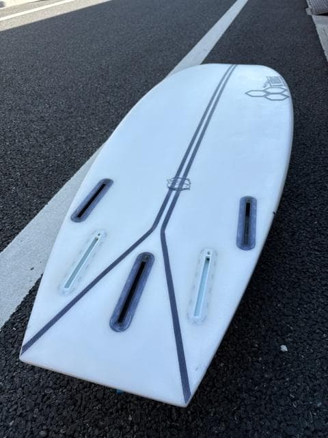 【美品】ネックベアード2 スパインテック 5'7 futureフィン5フィン