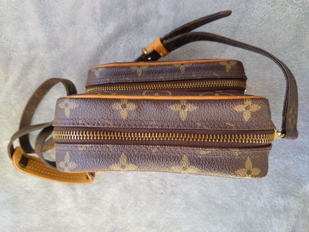 LOUIS VUITTON アマゾン　モノグラム ショルダーバッグ