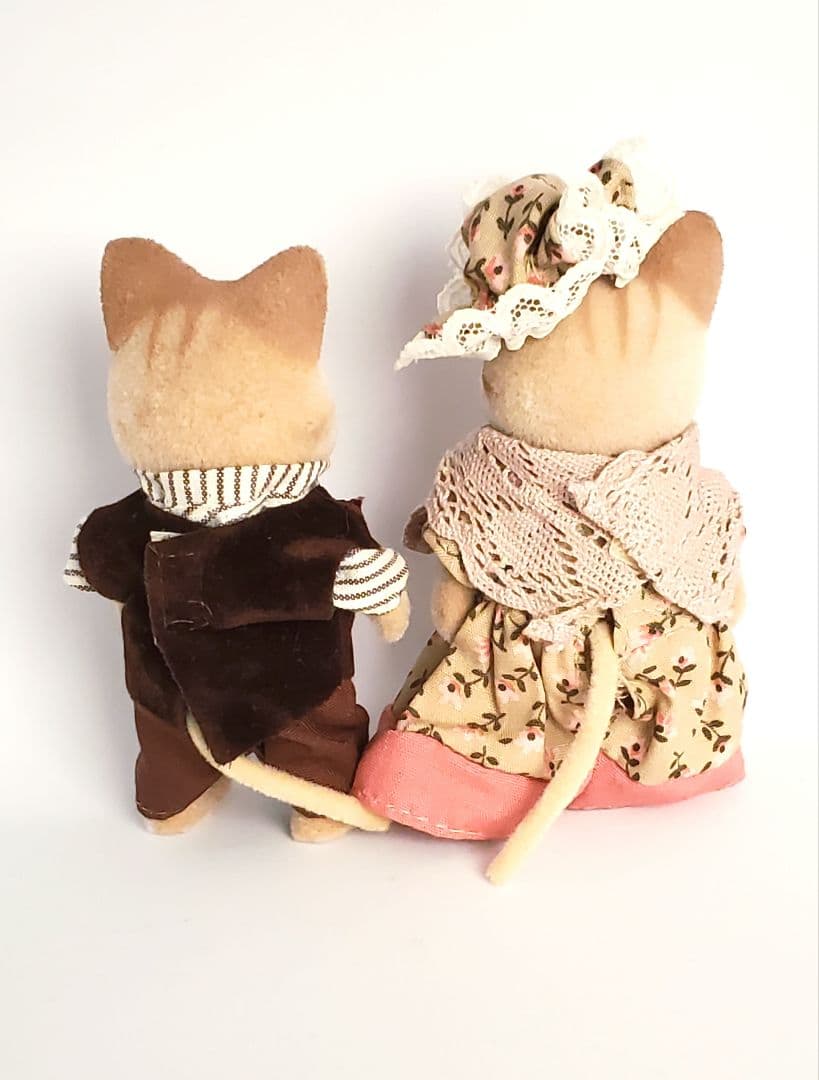 シルバニアファミリー　シマネコ　おじいさん　おばあさん　眼鏡あり