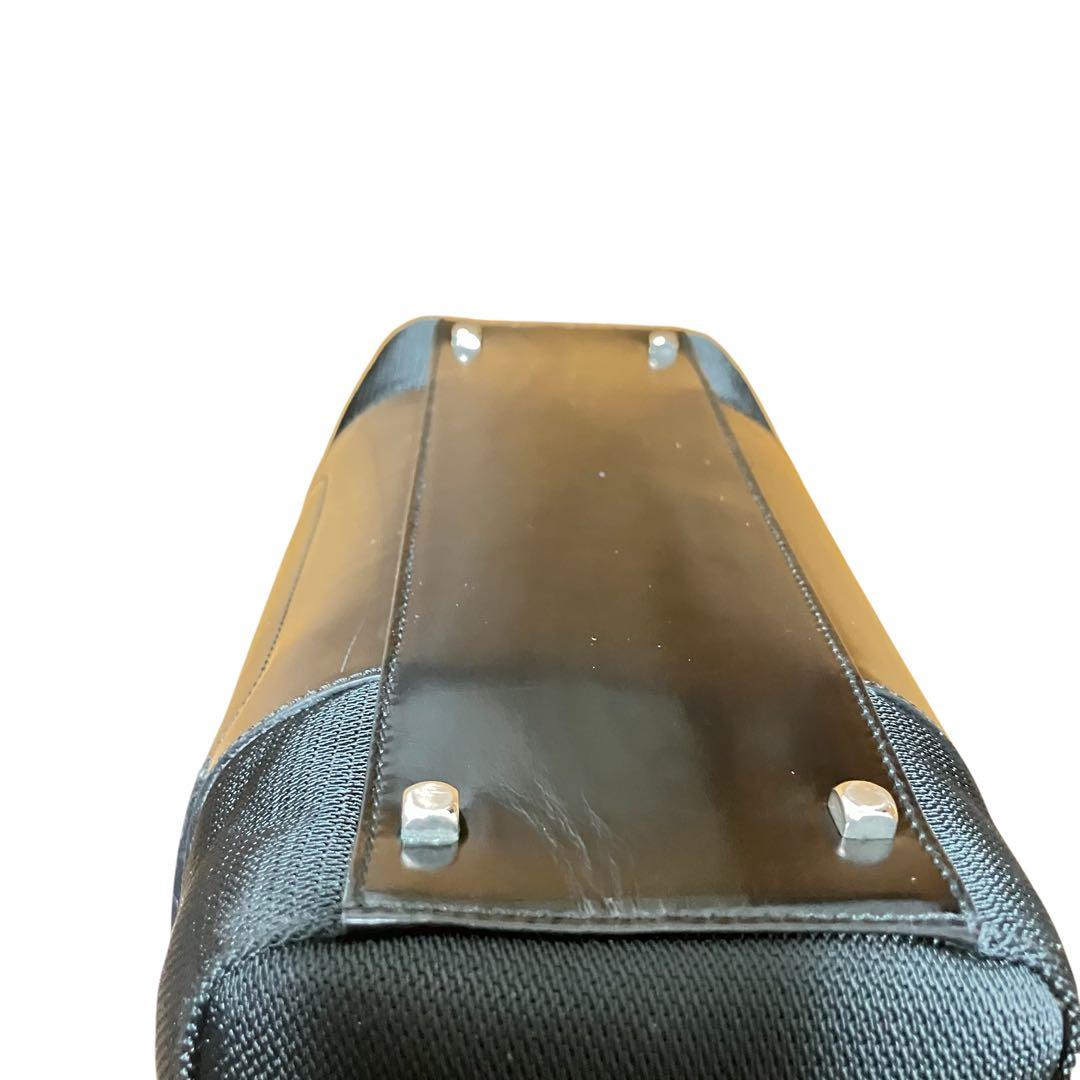 Salvatore Ferragamo【サルバトーレフェラガモ】ハンドバッグ