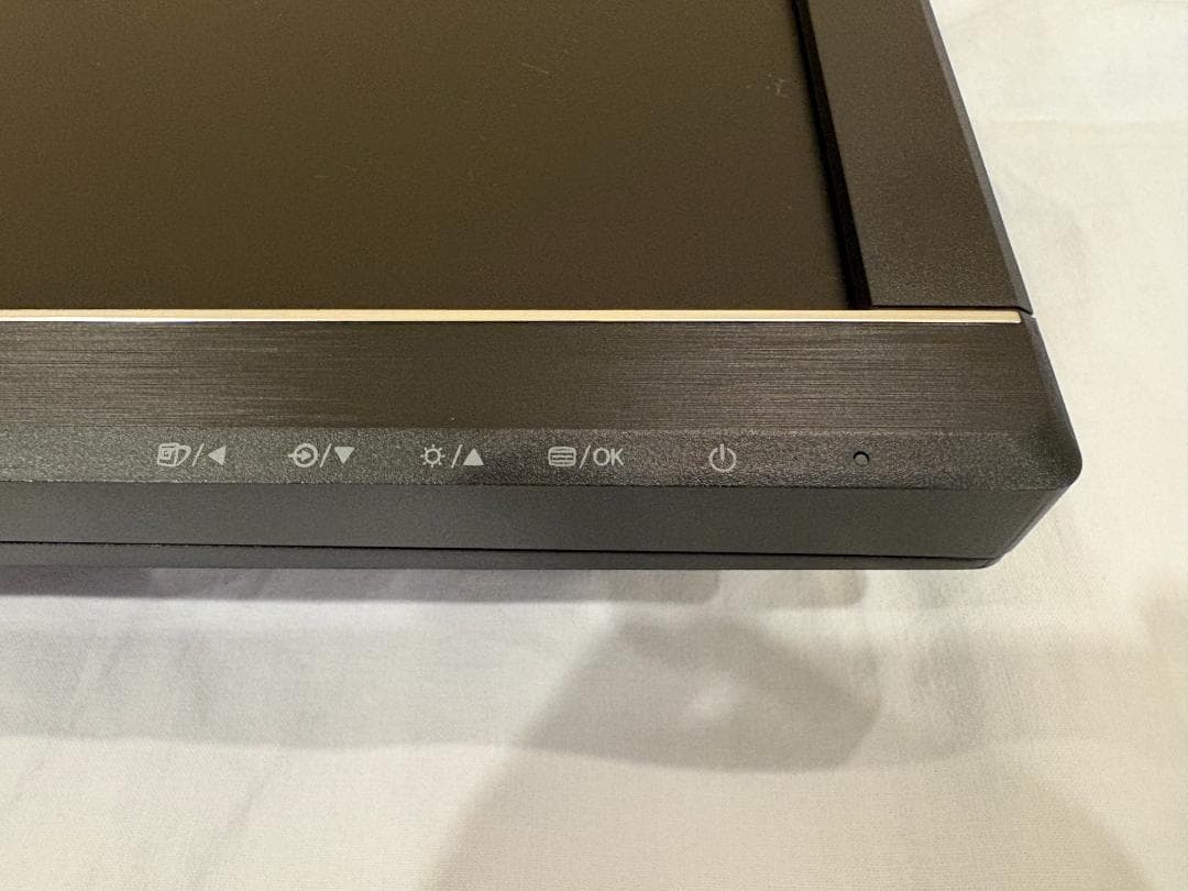 【美品】PHILIPS 31.5 ディスプレイ 2560x1440 WQHD