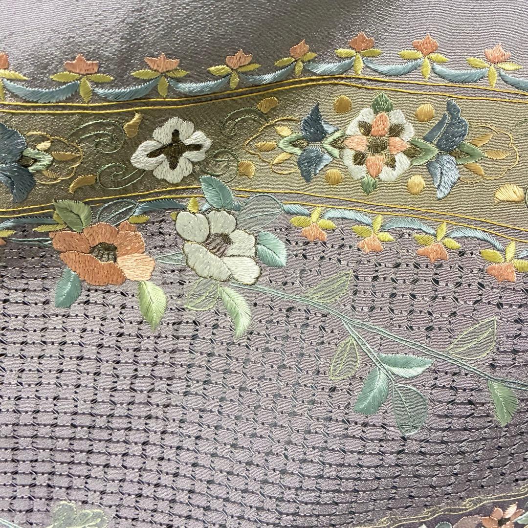 D193 訪問着　汕頭・蘇州刺繍　総刺繍　花模様　正絹　着物　袷