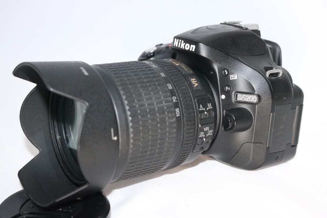 大人気⭐中望遠レンズ NIKON D5200 ⭐初心者入 門セット⭐ 一眼レフ