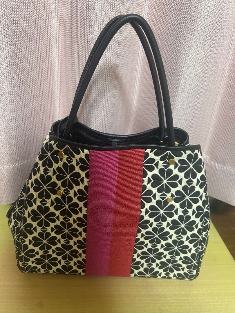ケイトスペード　katespade バッグ　クローバー　ショルダーバッグ　トート