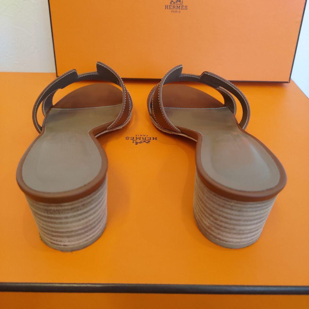 エルメス　オアジス　ゴールド　箱袋ショップカード付き　ソールカバー付き 37