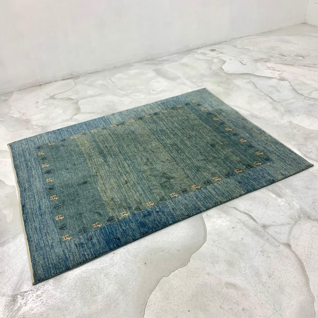 ギャッベ トライバルラグ 青系グラデーション