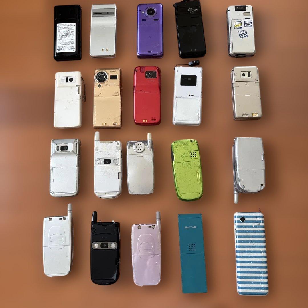 携帯電話 ガラケー まとめ売り 20台セット