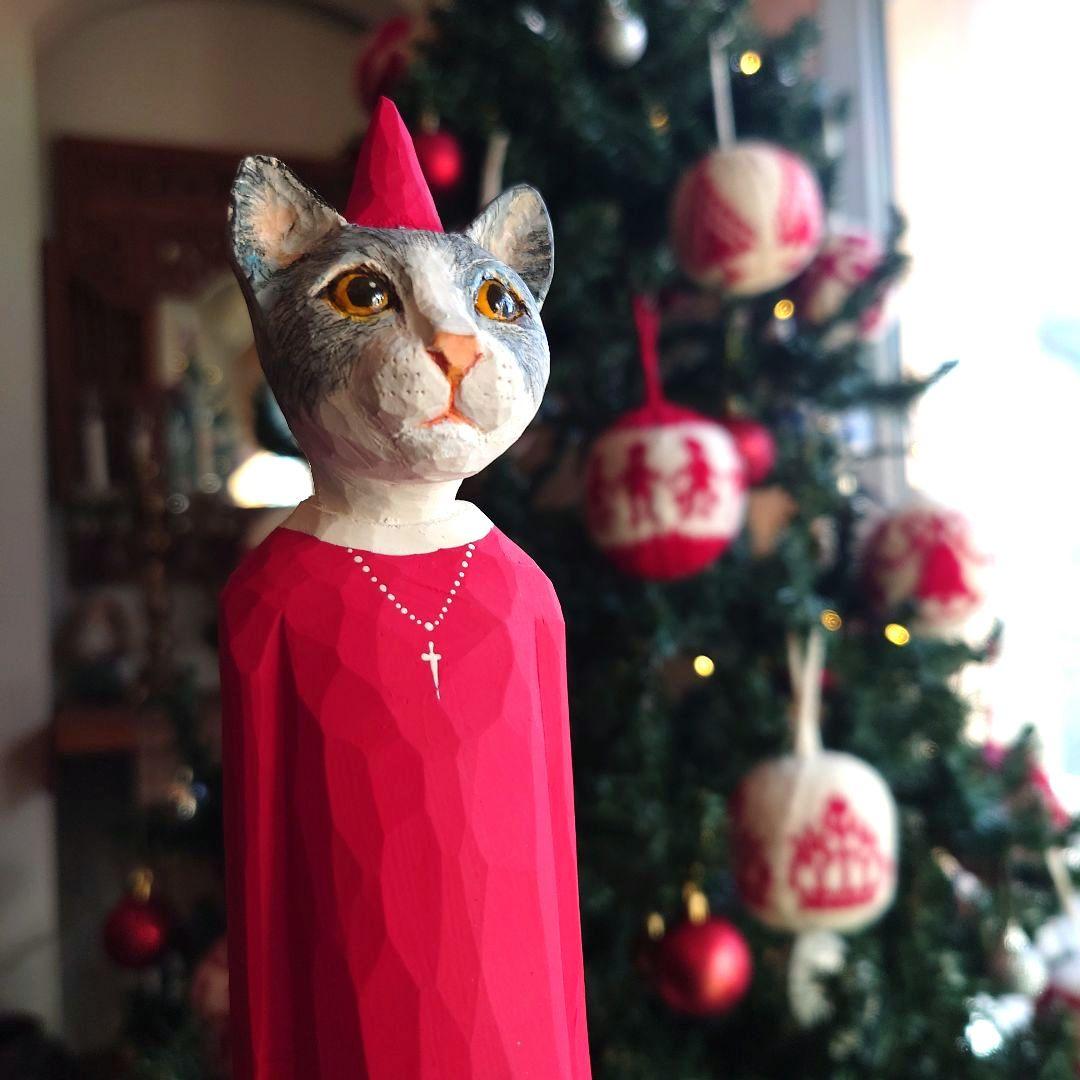 イソベサンタ　アニマルサンタ　ネコ　動物シリーズ　木彫りのサンタ　木製　新品＊＊