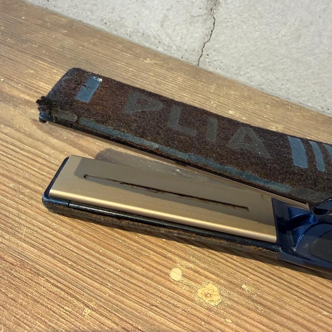 PLIA プライア　ADST アドスト　ストレートアイロン