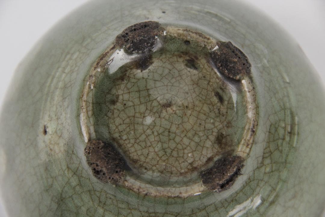 高麗時代後期（14世紀）青磁 象嵌 小壺　雲鶴文系　高麗青磁 FF01-09