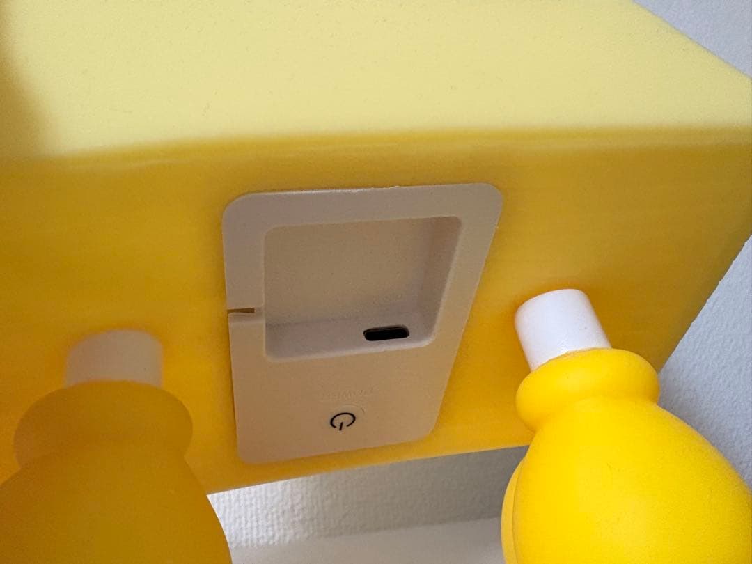 Supreme Sticky Note Molded AOI Lamp 葵産業