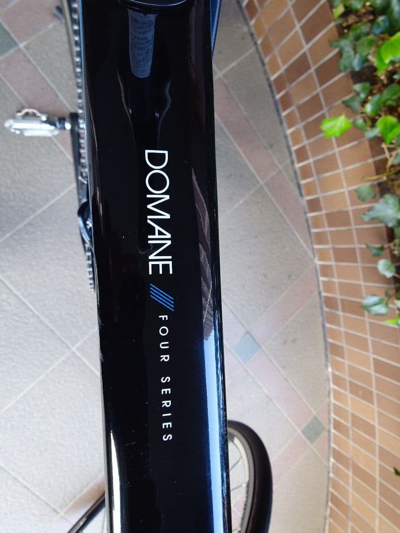 TREKロードバイクDomane 4.0　2014（コンポ換装11速）引取値引有