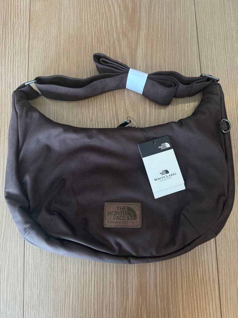 【韓国限定】ザノースフェイス　ショルダーバッグ ブラウン スウェード　SD