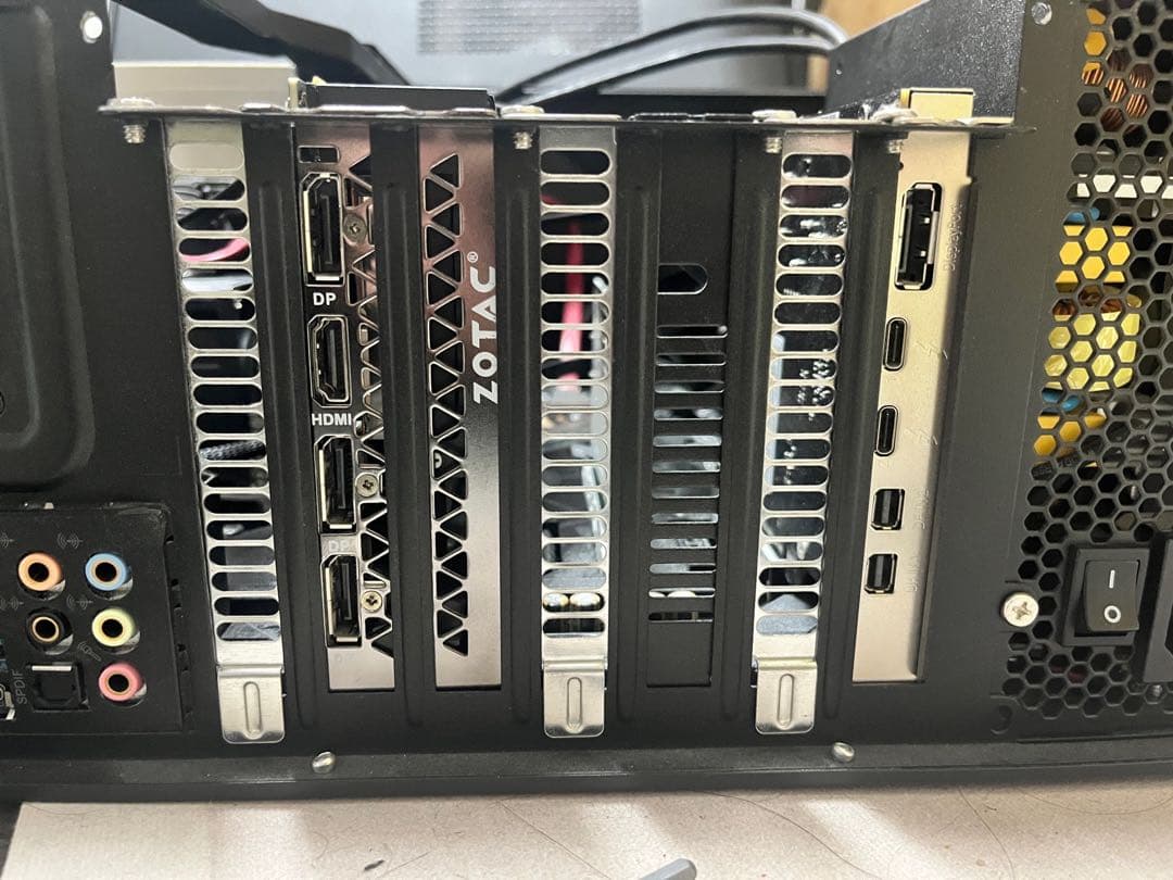 k*y様 自作PC（パソコン）、SilverStone ケース、Ryzen9 3