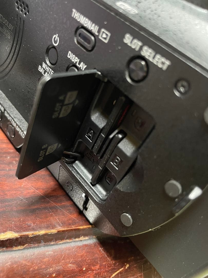 SONY 4K 業務用ビデオカメラ HXR-NX80