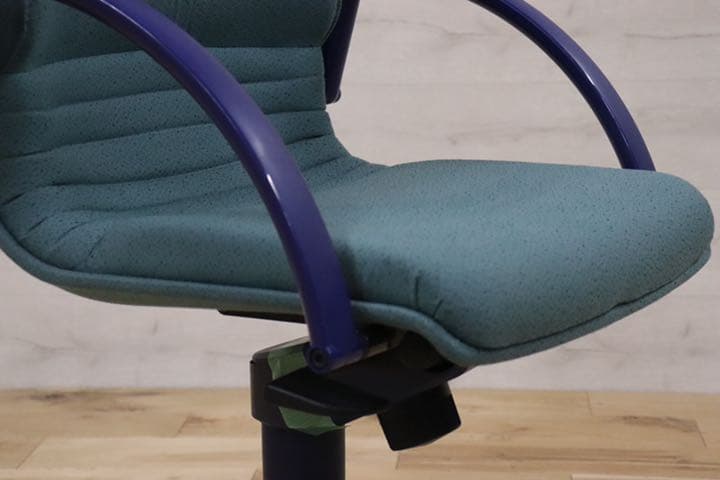 GMDKS293W○ giroflex / ジロフレックス 44 キャスターチェ