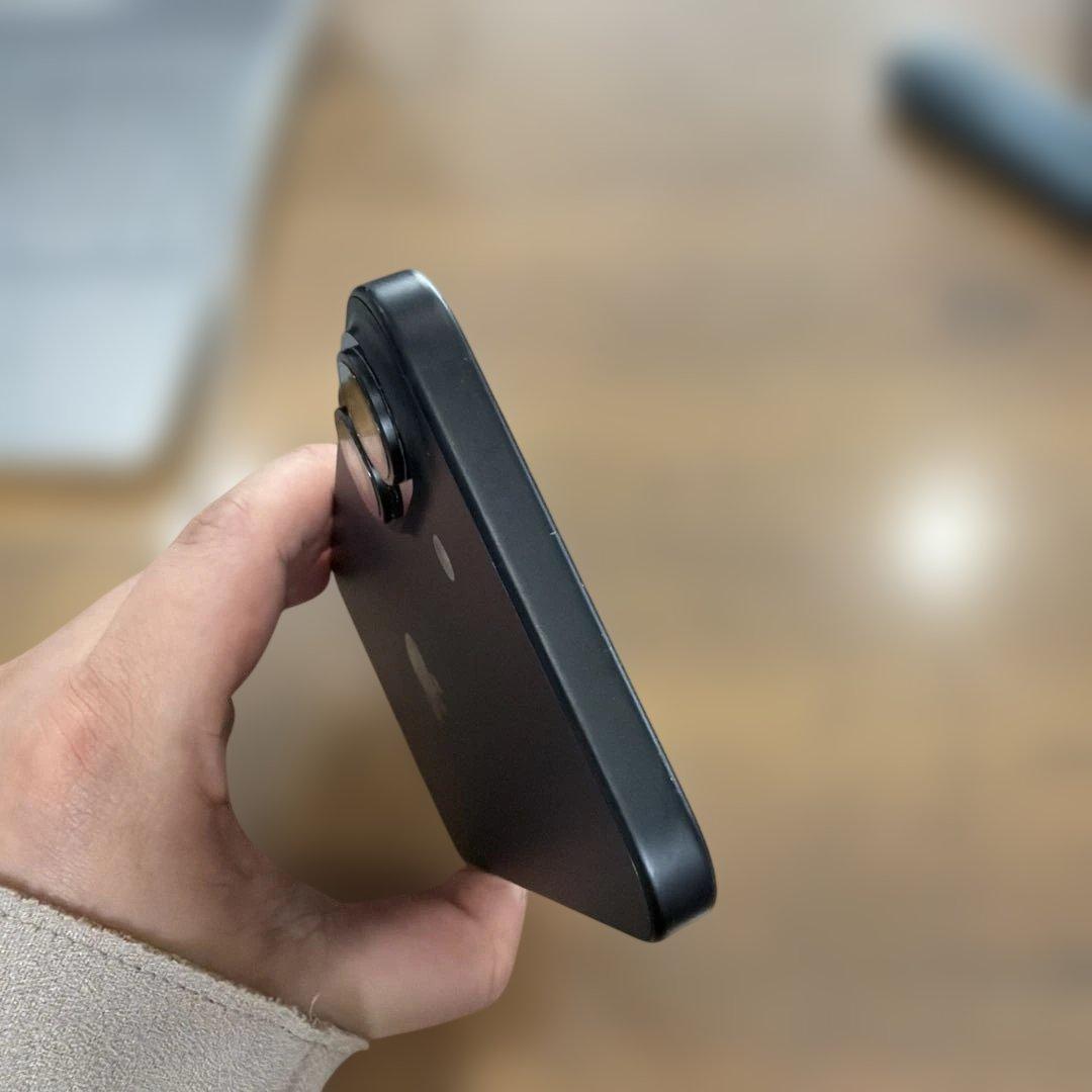 h*4様 Apple iPhone 16Plusブラック 本体　256GB SI