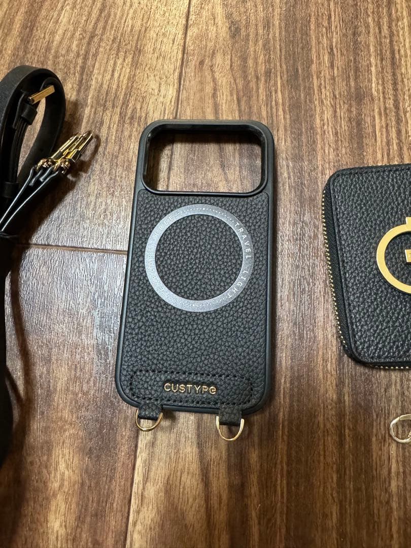 CUSTYPE iPhone17pro ブラック