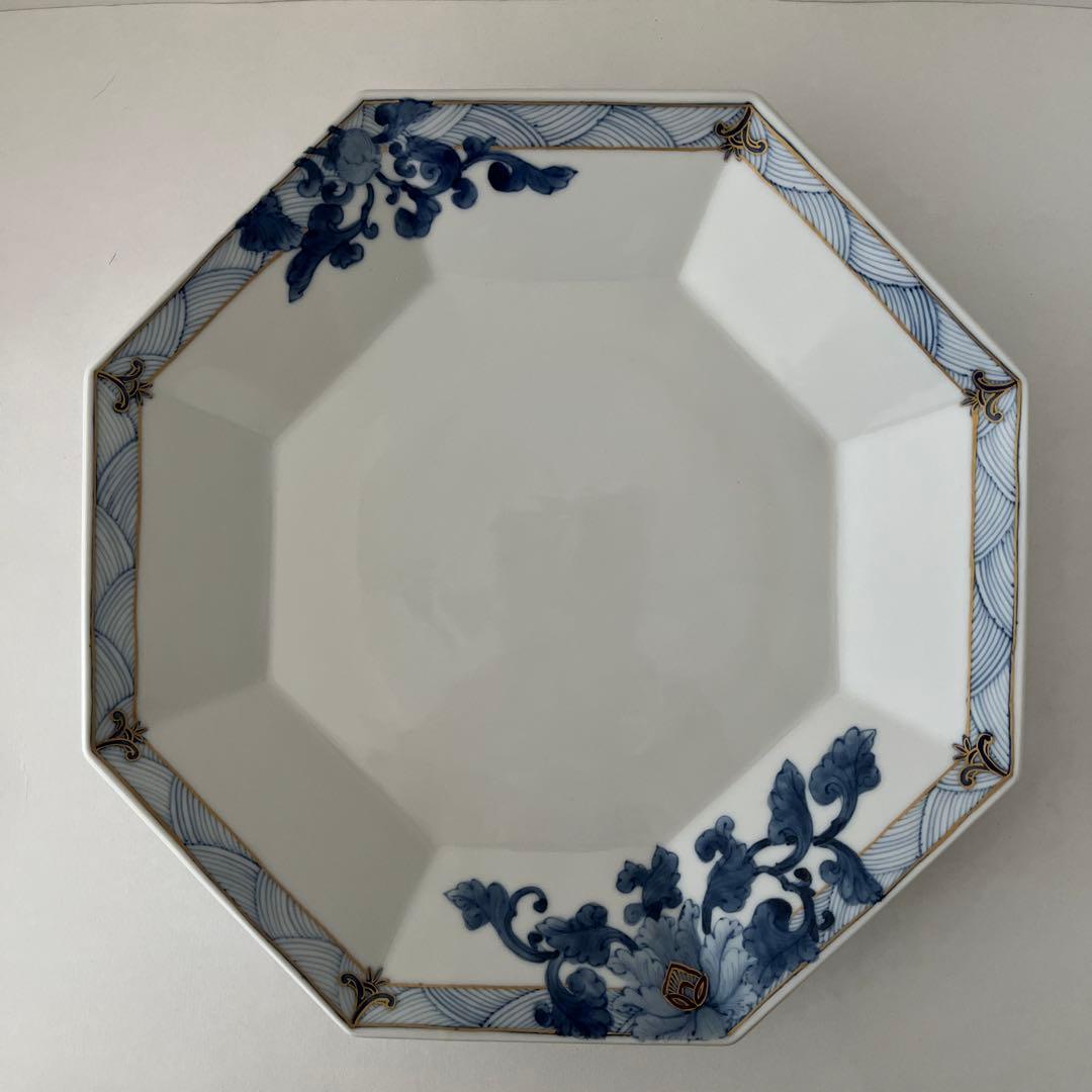九谷焼八角形の青花模様皿 牡丹唐草盛り皿約27cm 山本長左作　期間限定価格