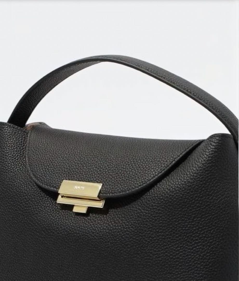 PUNTI. MAGNOLIA ハンドバッグ ブラック