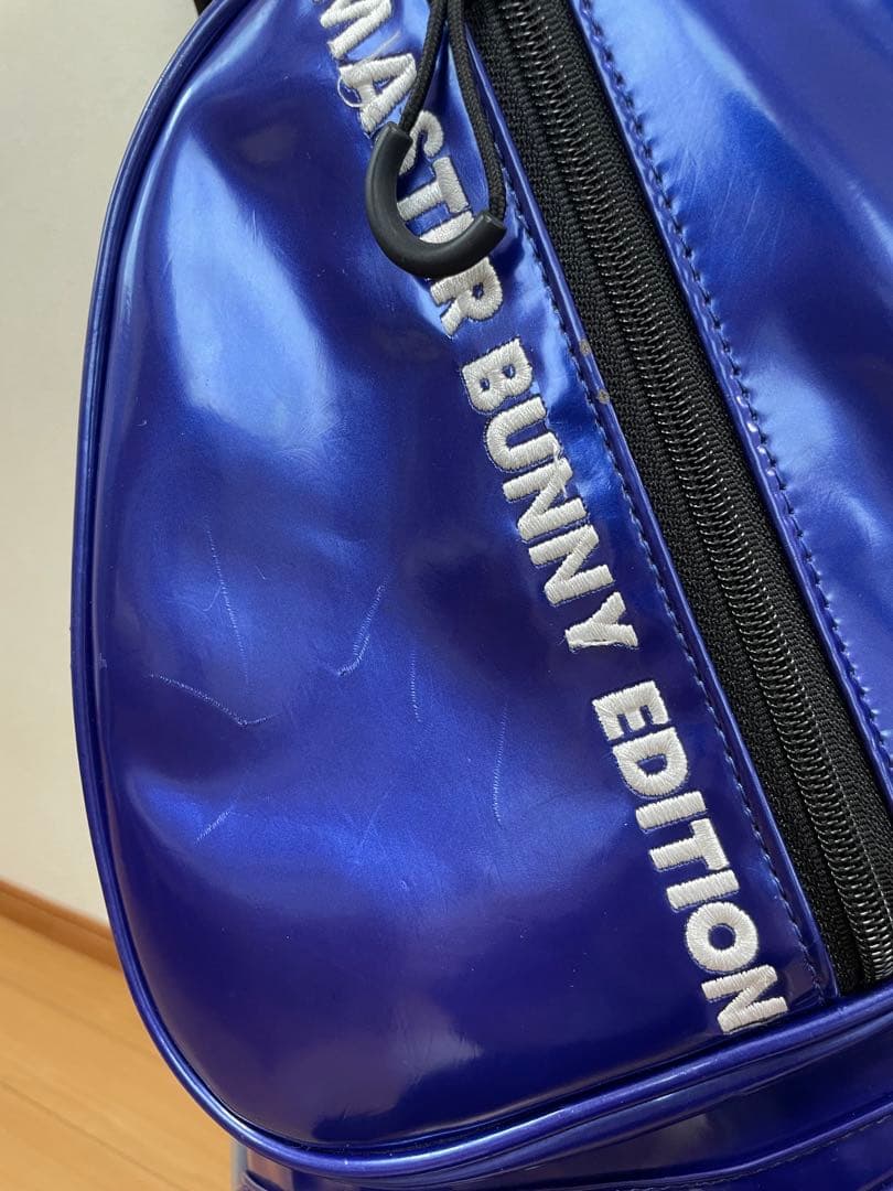 マスターバニーエディション キャディーバッグ エナメル ブルー