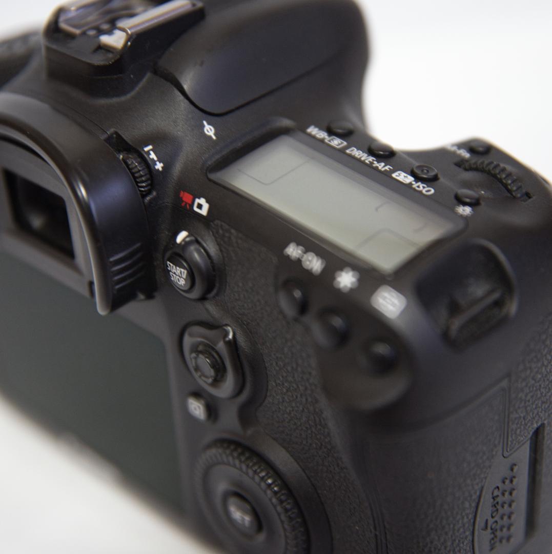 Canon EOS 7D Mark II 値下げ交渉承ります