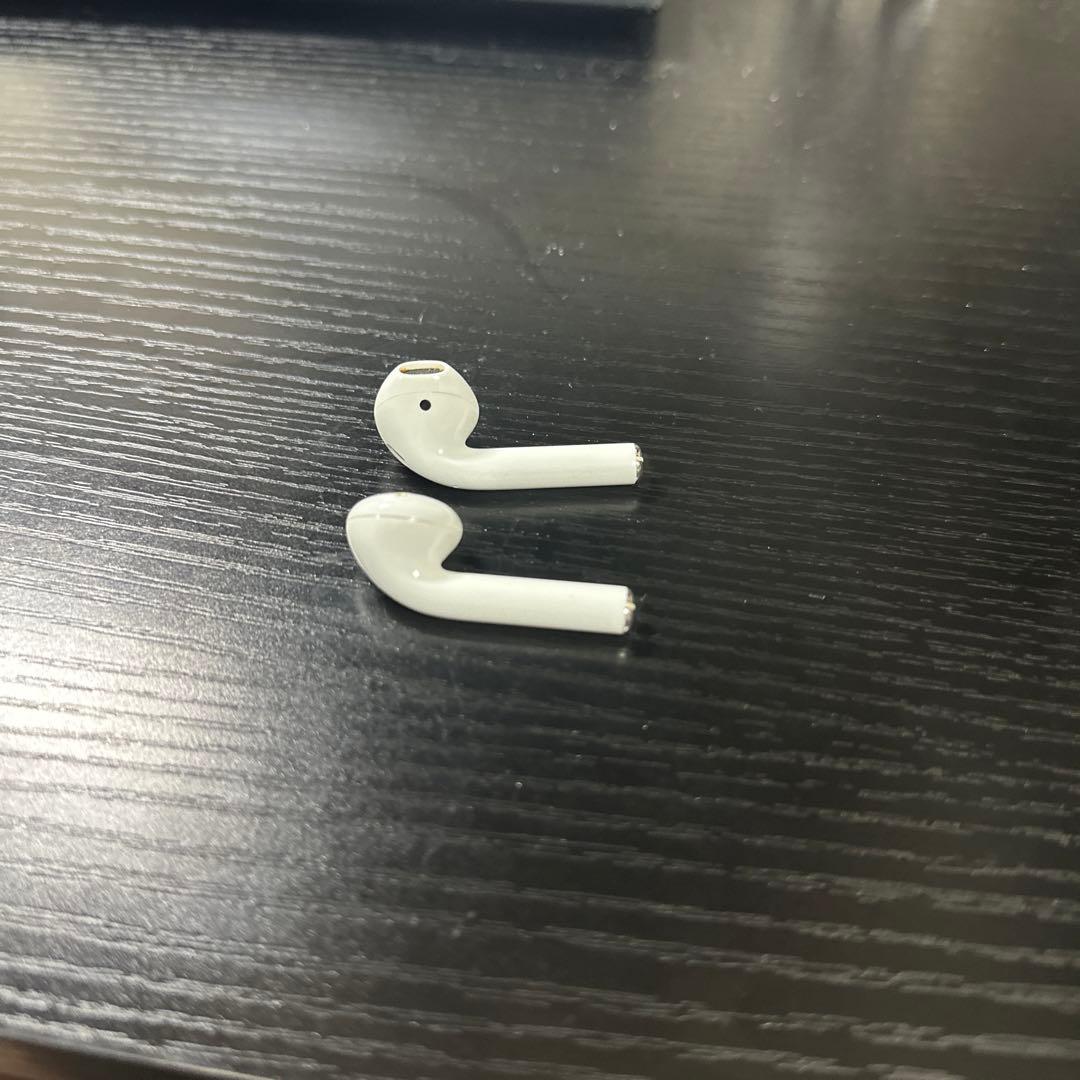 Apple AirPods エアーポッズ 第2世代 with Wireless…