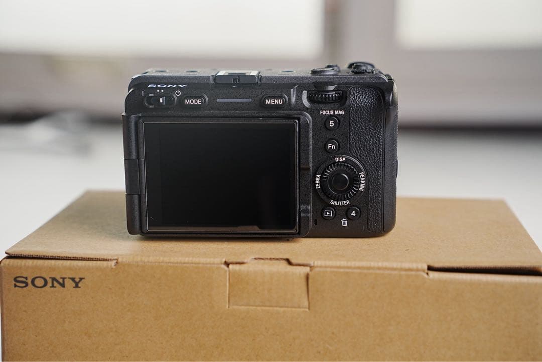 【美品】SONY FX30（ILME-FX30）ボディ／バッテリー付属ソニー