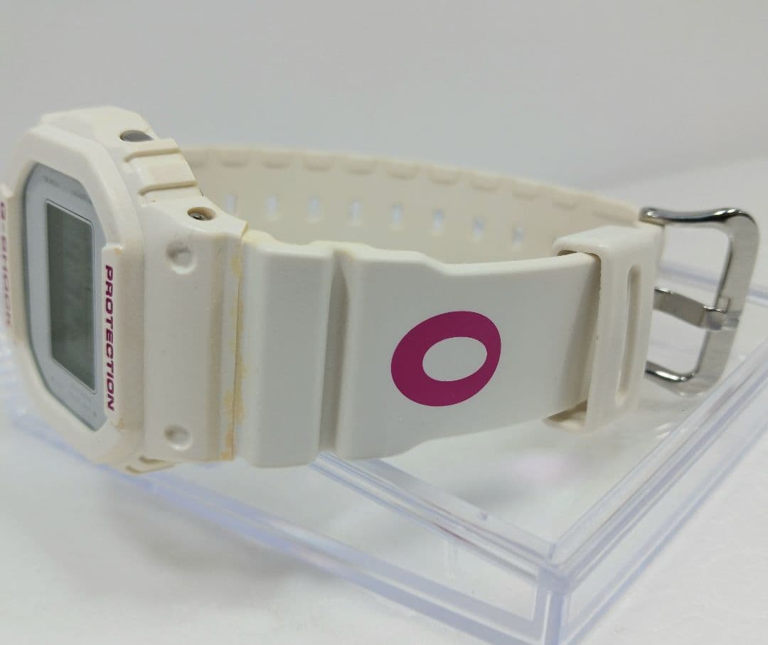 魔法少女まどか☆マギカ G-SHOCK キュゥべえ モデル