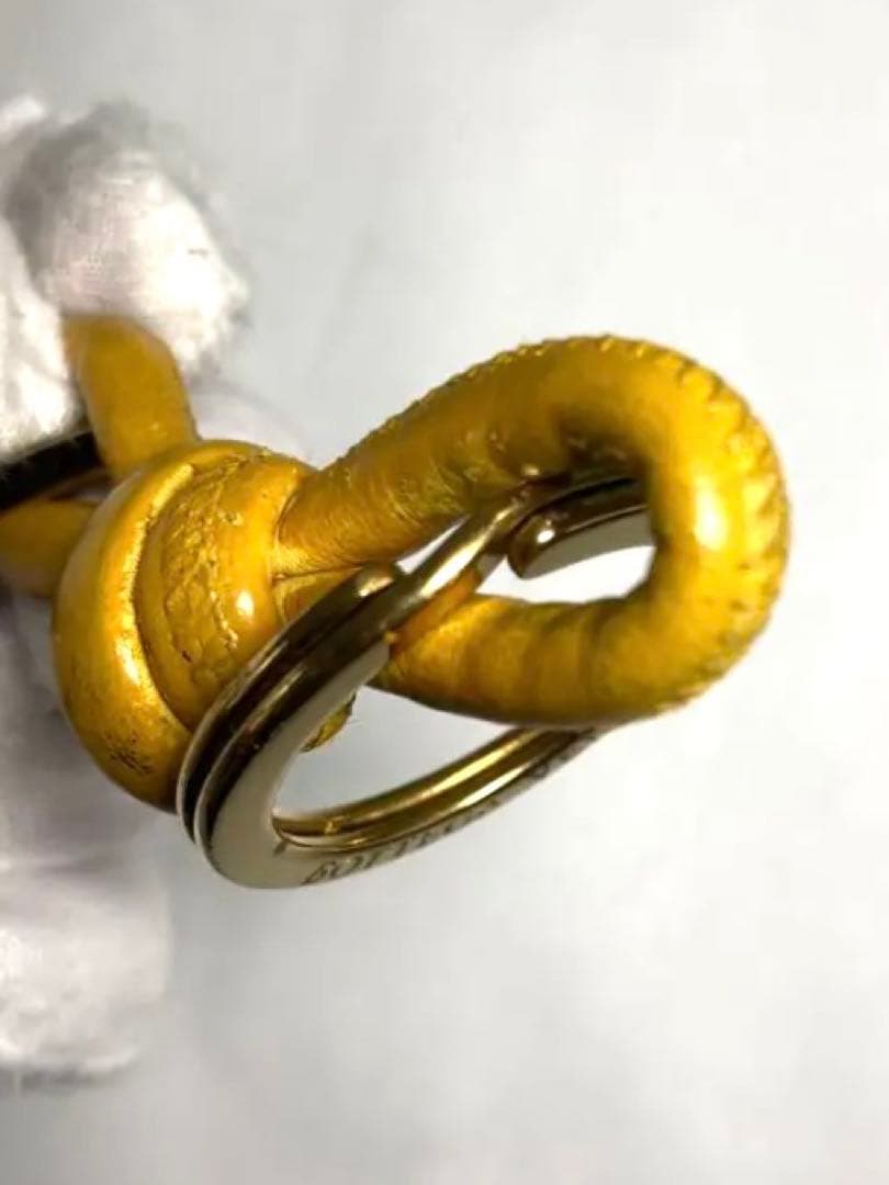 ボッテガヴェネタ レザー ゴールド金具 トライアングル キーホルダー チャーム