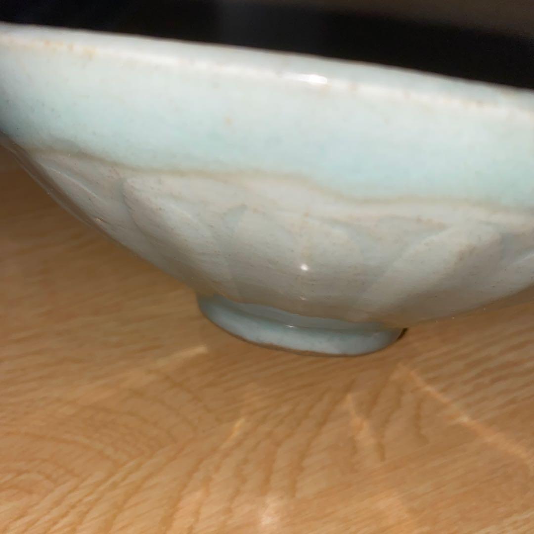 青白磁蓮弁紋碗　龍泉窯　南宋時代