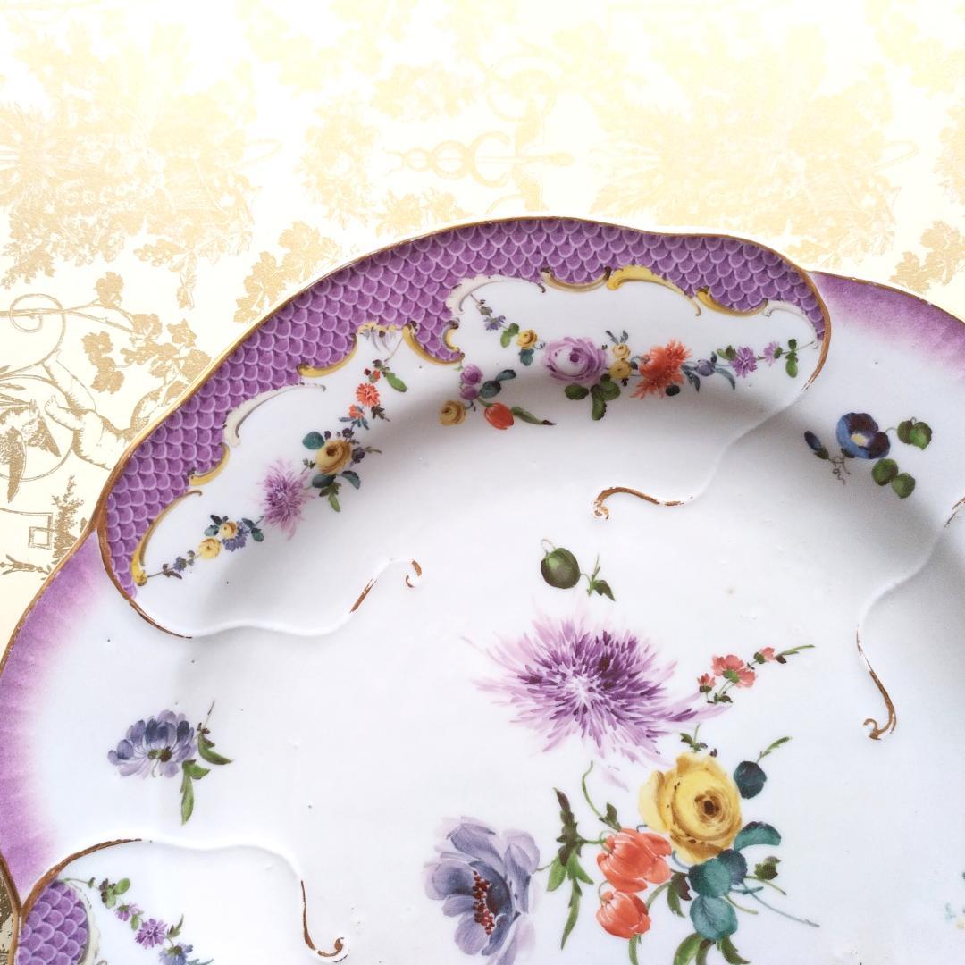 マイセン 1760-70年頃 金彩藤色スケール文様と花のガーランド 飾皿