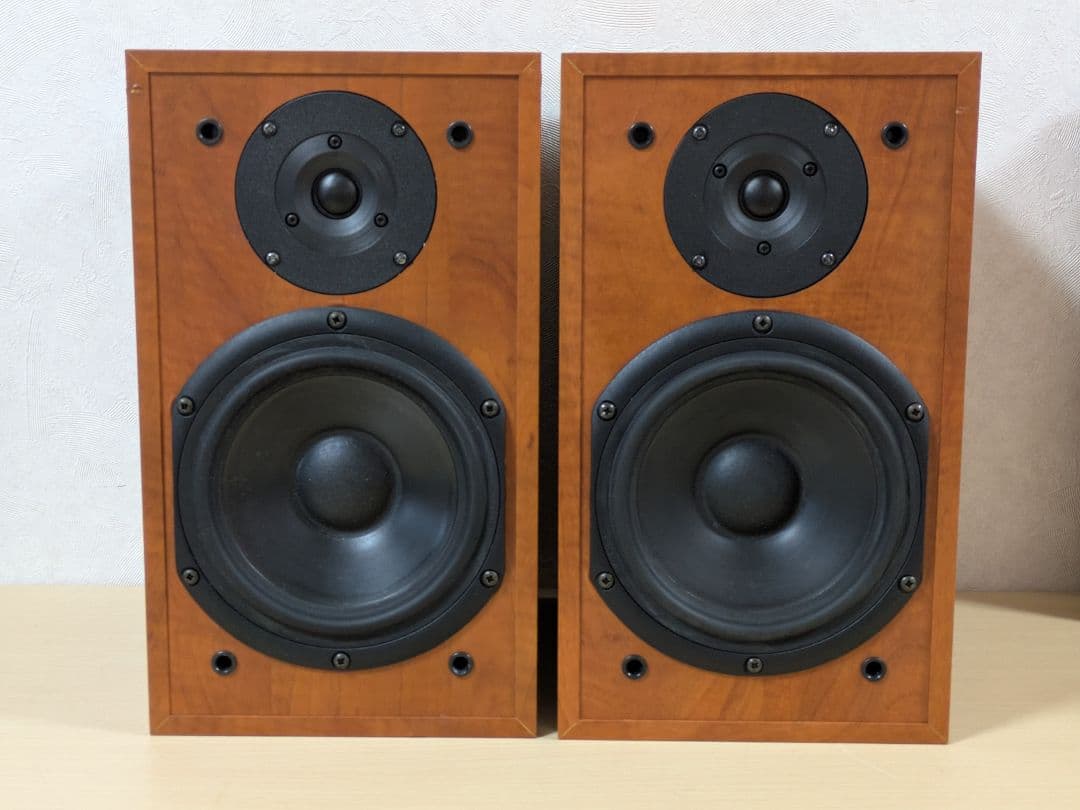 最終値下げ　スウェーデン製 【 QLN 601 】ブックシェルフスピーカー