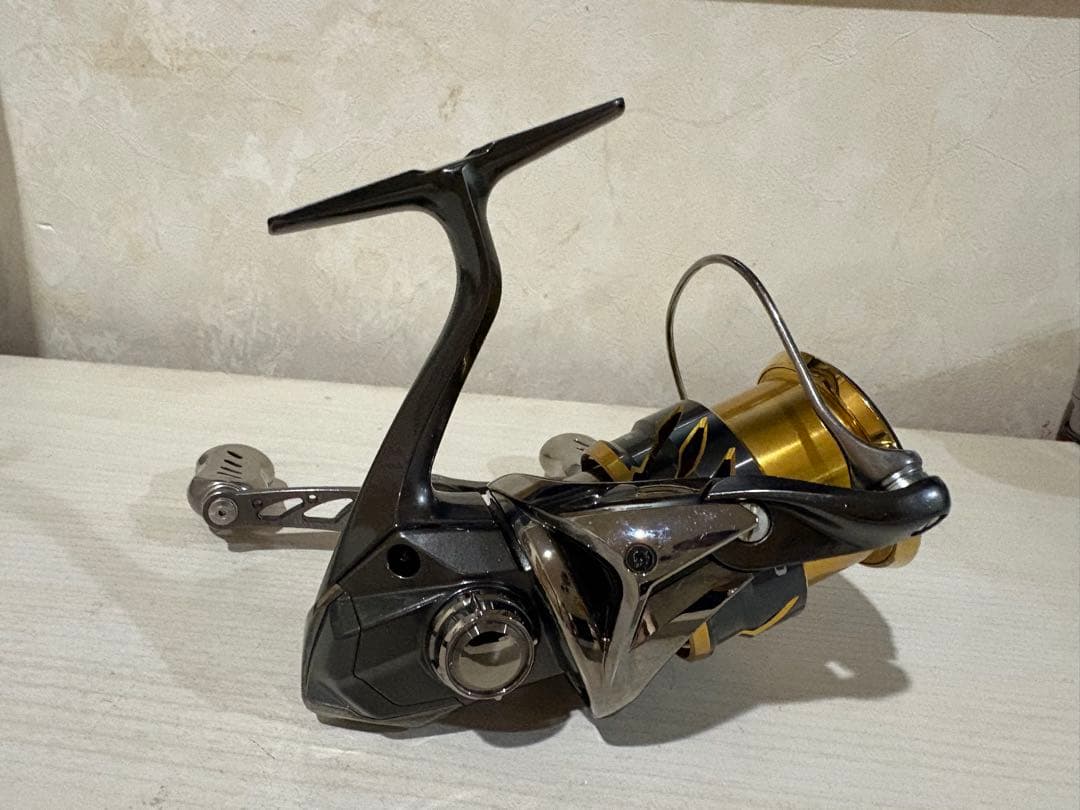 ★☆シマノ 20ツインパワー 2500S リブレ　カスタム　美品