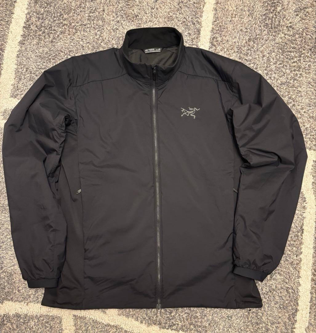 美品　2025 アークテリクス　アトムジャケット　黒　L