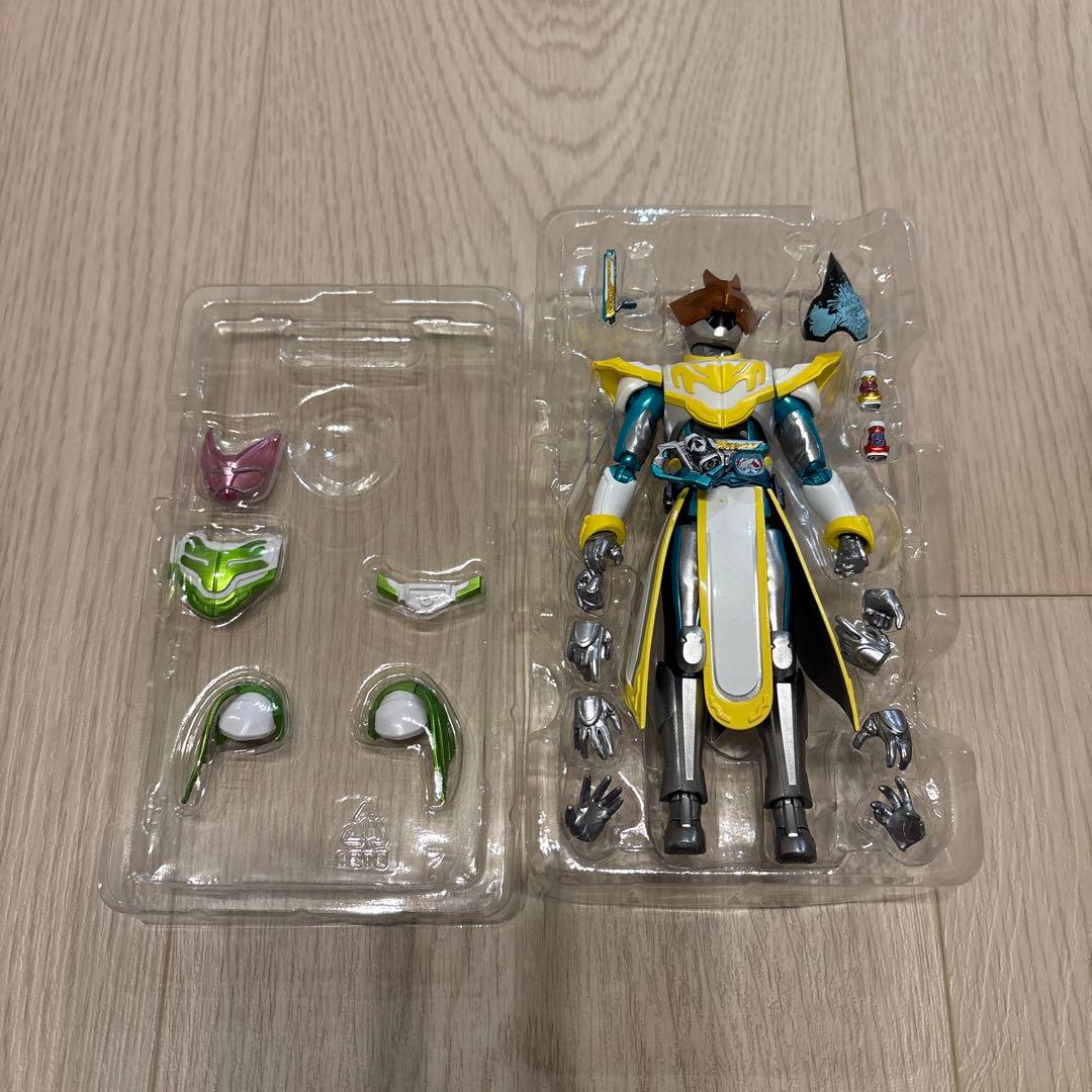 S.H.Figuarts 仮面ライダーリバイス6体セット｜リバイス3兄弟 ギーツ
