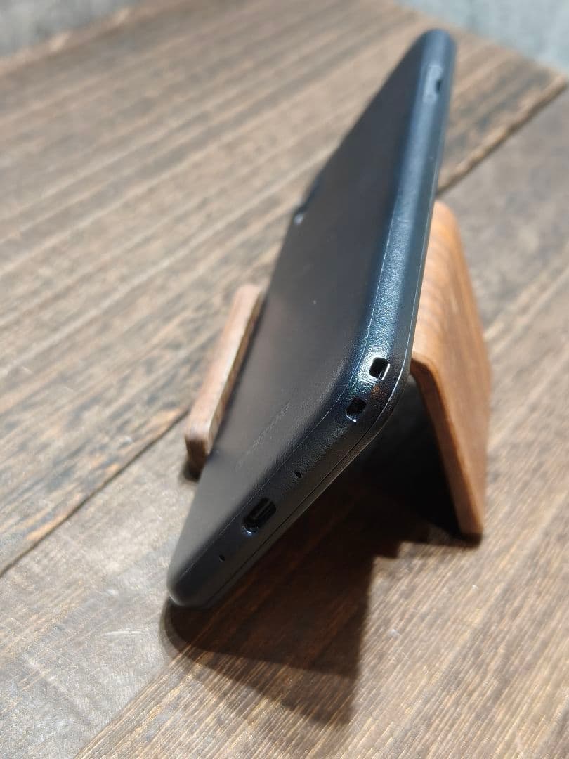 DIGNO BX2 A101KC SIMフリー スマホ