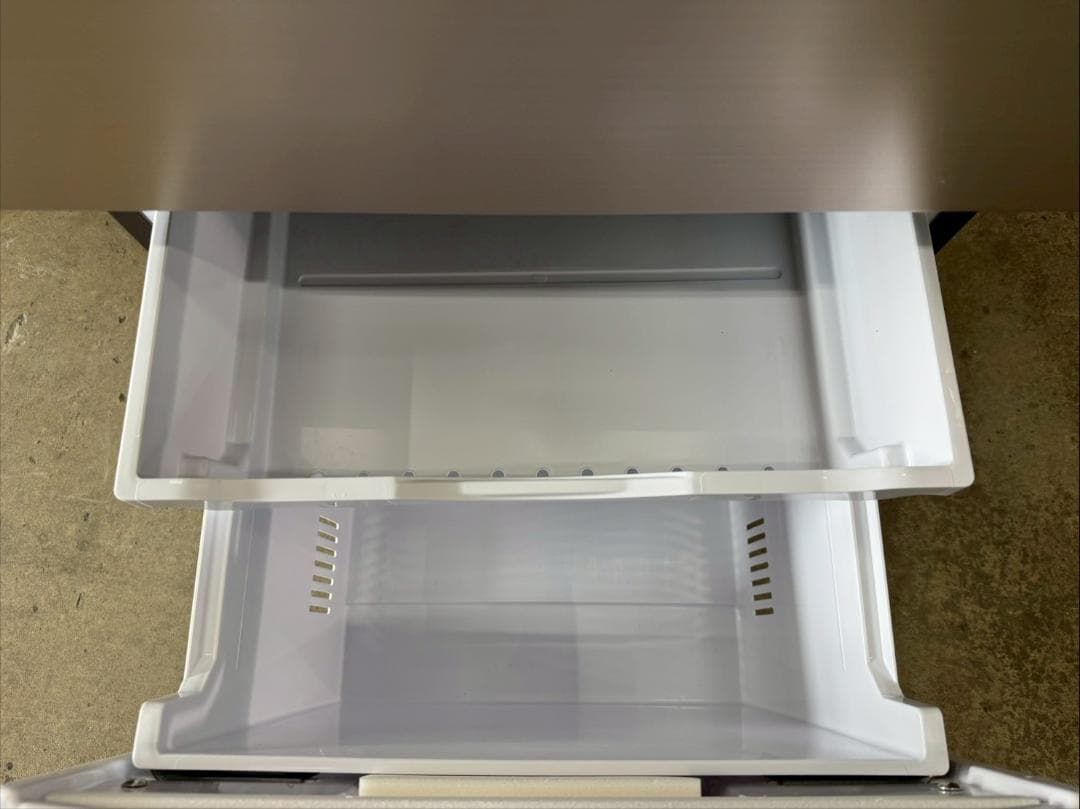 大阪送料無料★3か月保障付★冷蔵庫★2022年★R-27RV(N)★R-1600