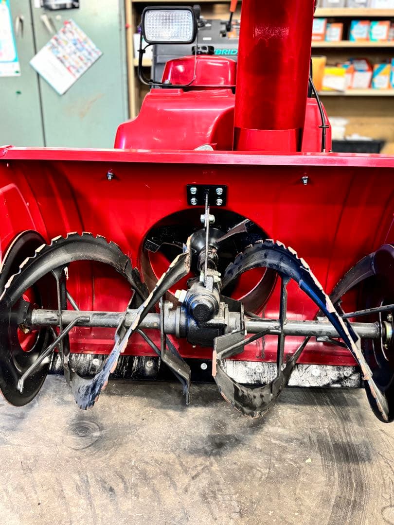 ホンダ 除雪機 HS1180i (直接引き取り限定)