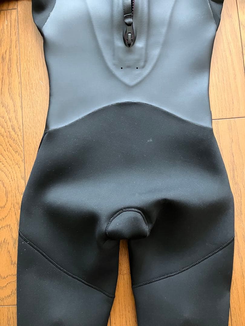 「美品」クイックシルバー　ウェットスーツ　RN114199 Lサイズ