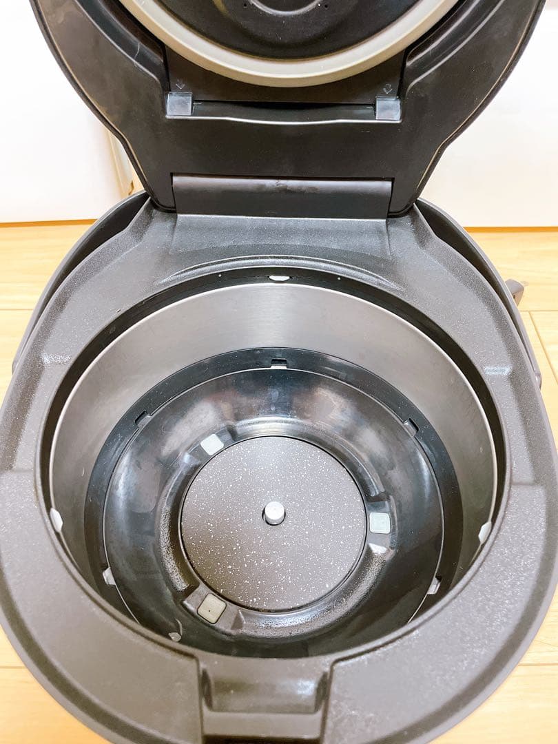 ☆11万円☆ TIGER 土鍋IH炊飯ジャー JKN-G100 2018年