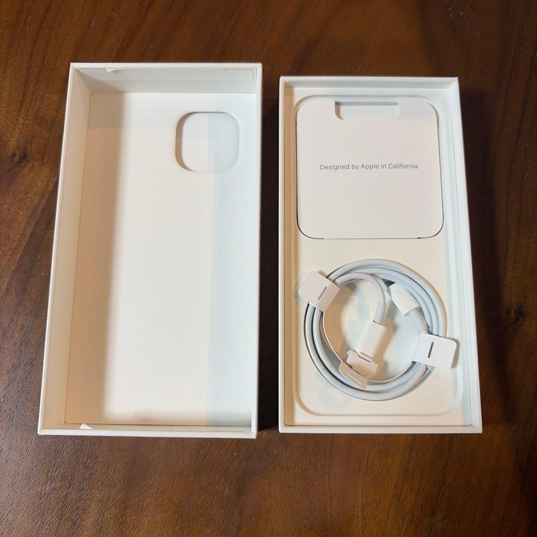 iPhone 14 128GB 箱、充電ケーブル有り