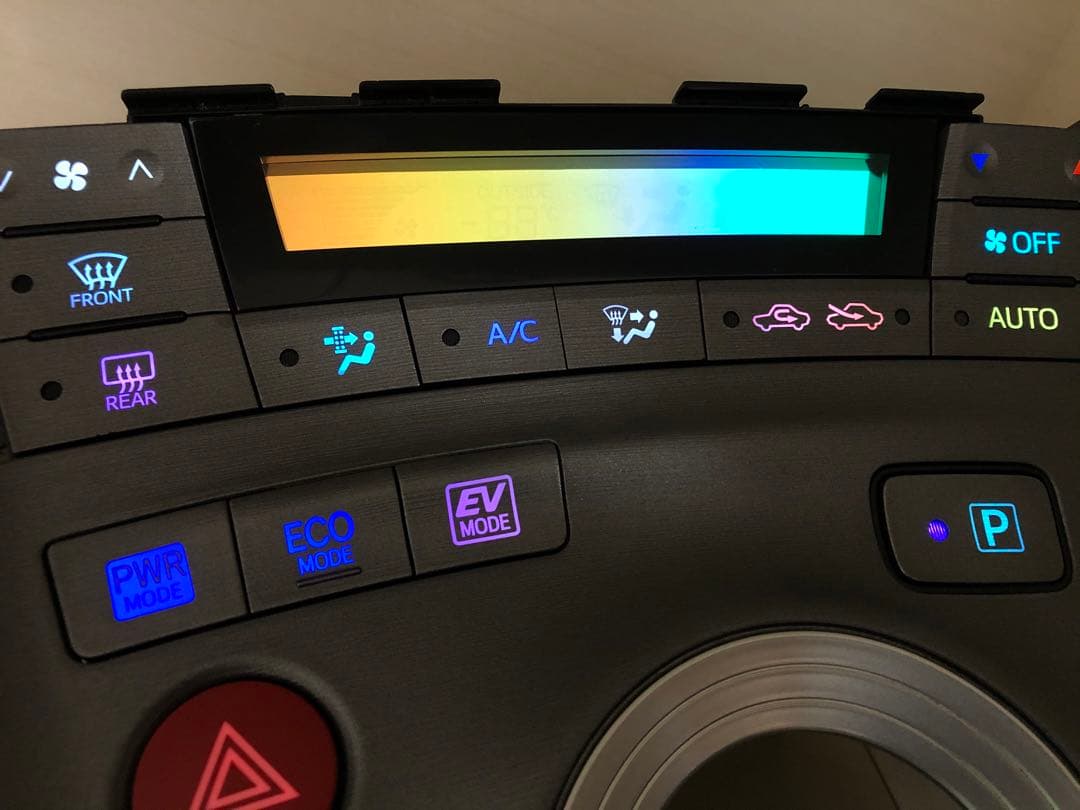 パ*男様 自動色変化仕様　30プリウス　後期　エアコンパネル　シフトパネル　LE
