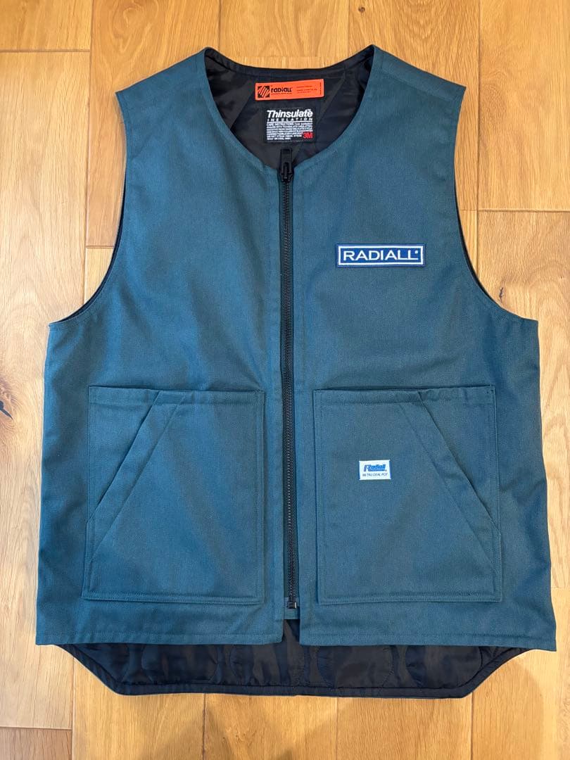 定価35200円　radiall SIDE - ZIP UP VEST