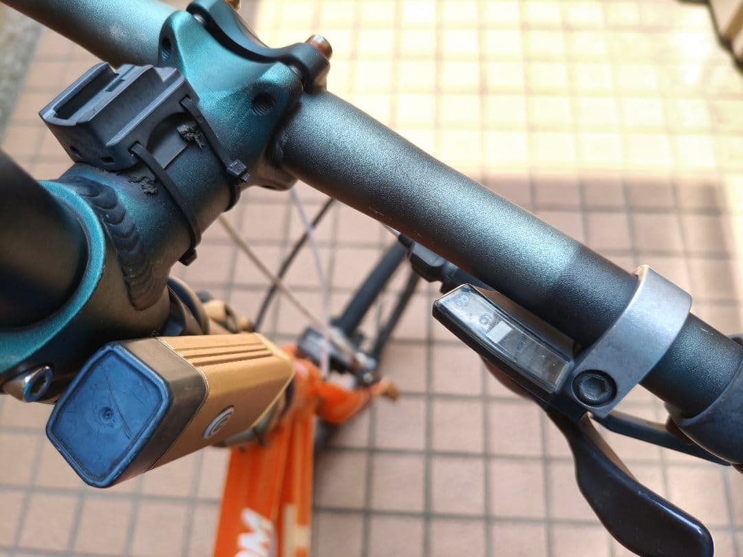 愛知県名古屋市近郊のみのお取引　GIANT IDIOM　難あり