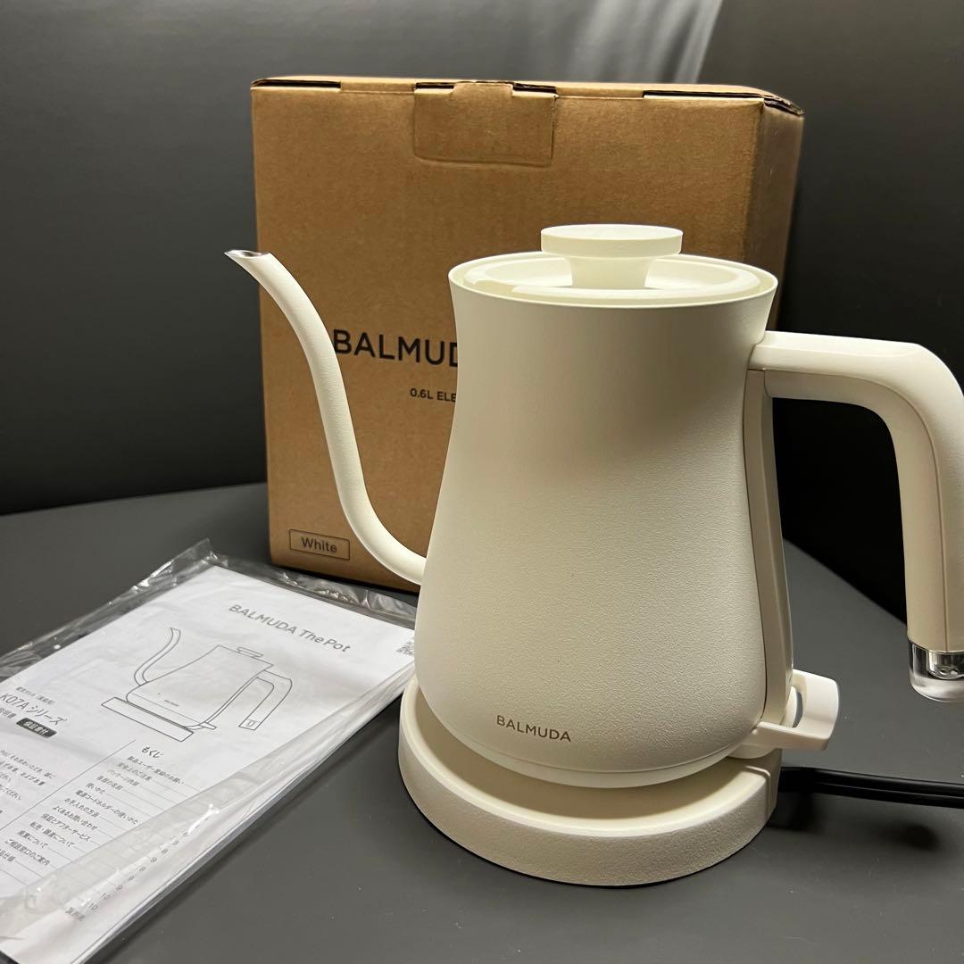 BALMUDA バルミューダ　電気ケトル　ホワイト　白　K07A