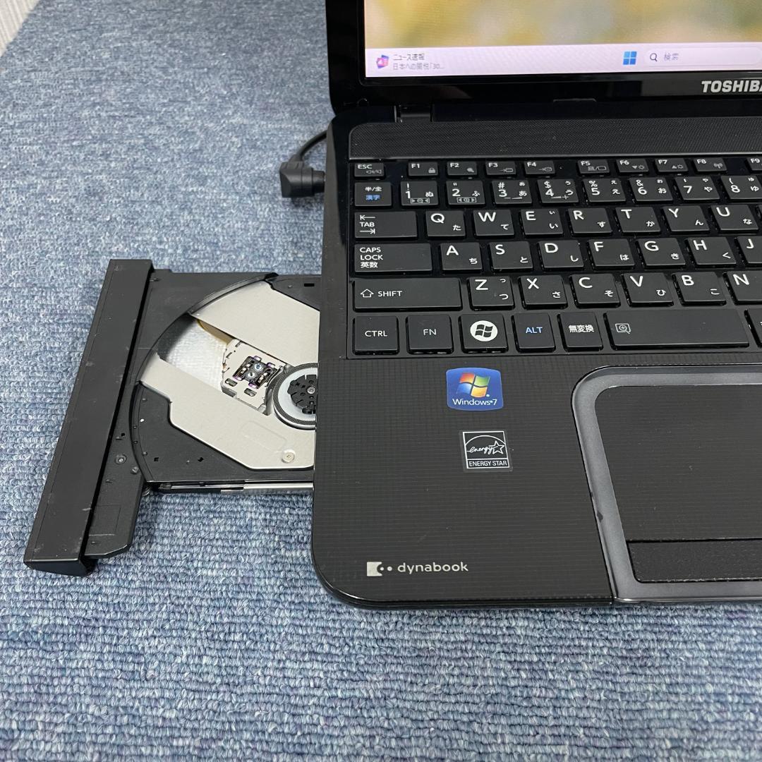 ノートパソコン　Windows11　オフィス付き　爆速SSD搭載　Blu-ray